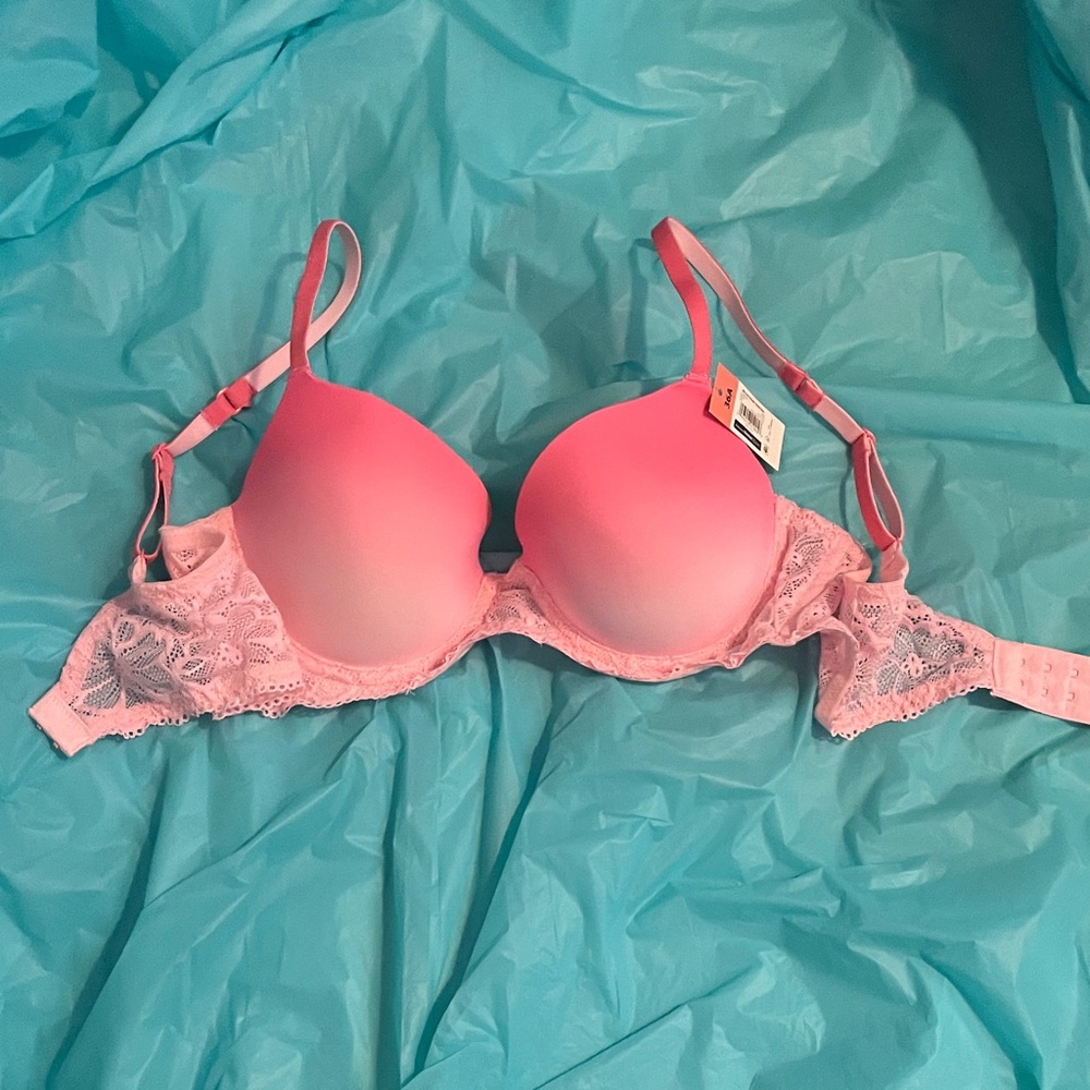 Pink Lace Underwire Bra